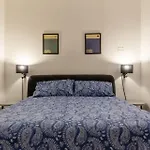 Blu Fiordaliso *