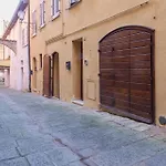 Blu Fiordaliso Siena